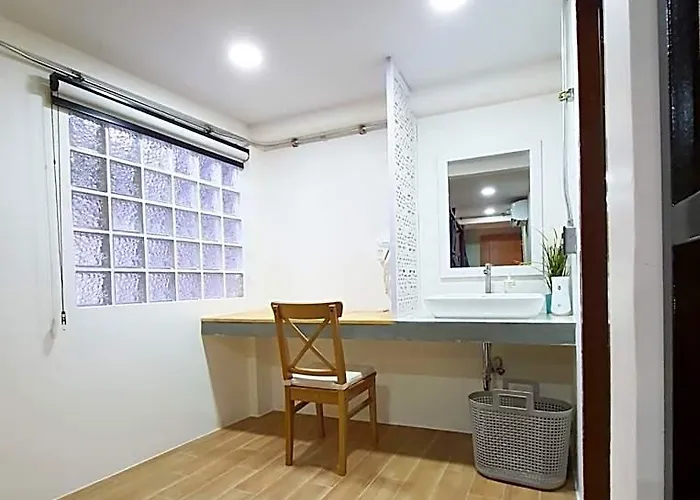 Station8 Hostel